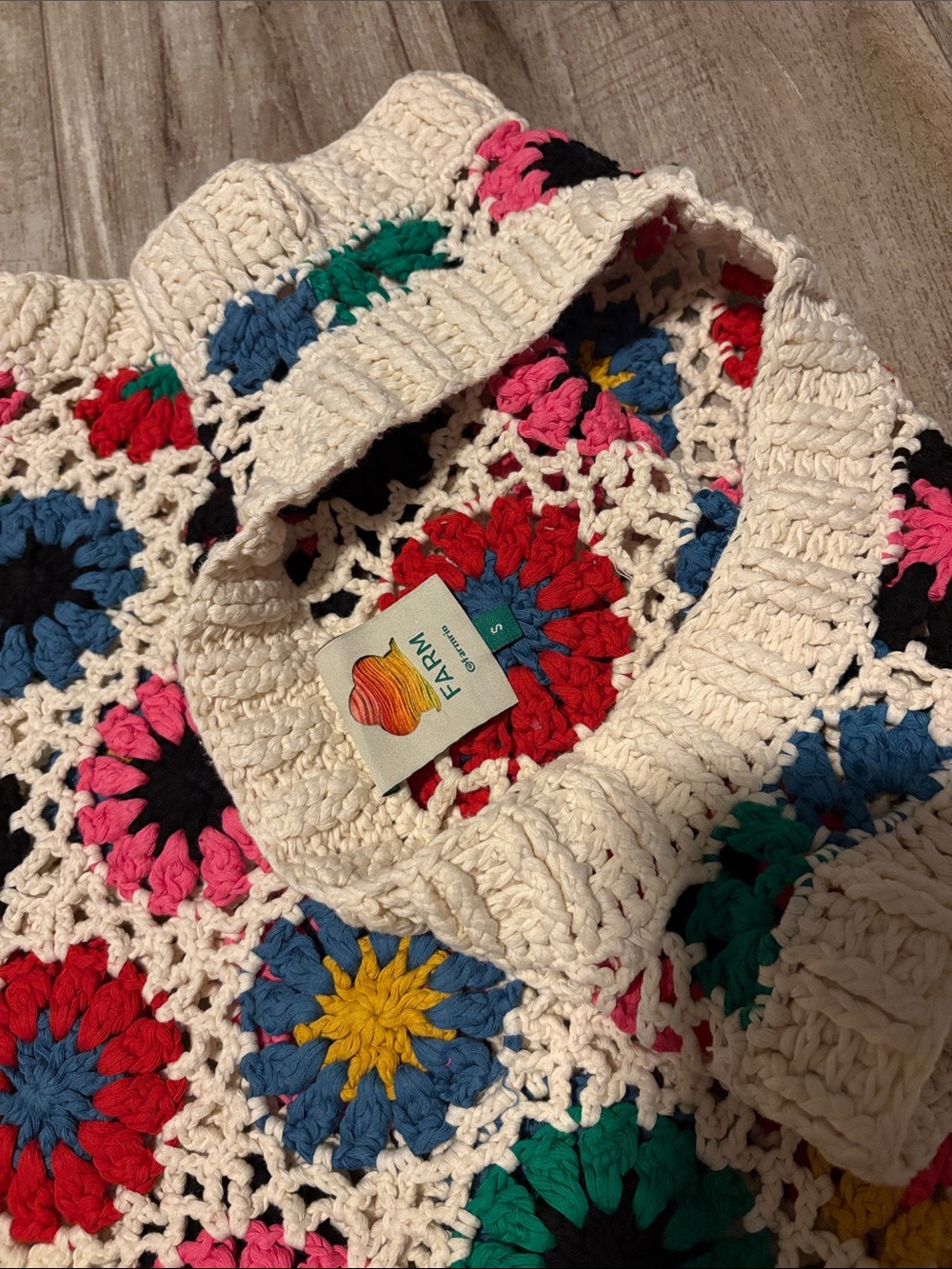 FARM Rio Cream Crochet Floral Tank with Multicolor Blooms - Picture 3 of 3